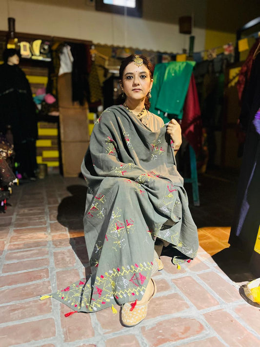 Handcrafted Punjabi Phulkari Dupatta – Mouse Colour with Multicolor Silk Threads