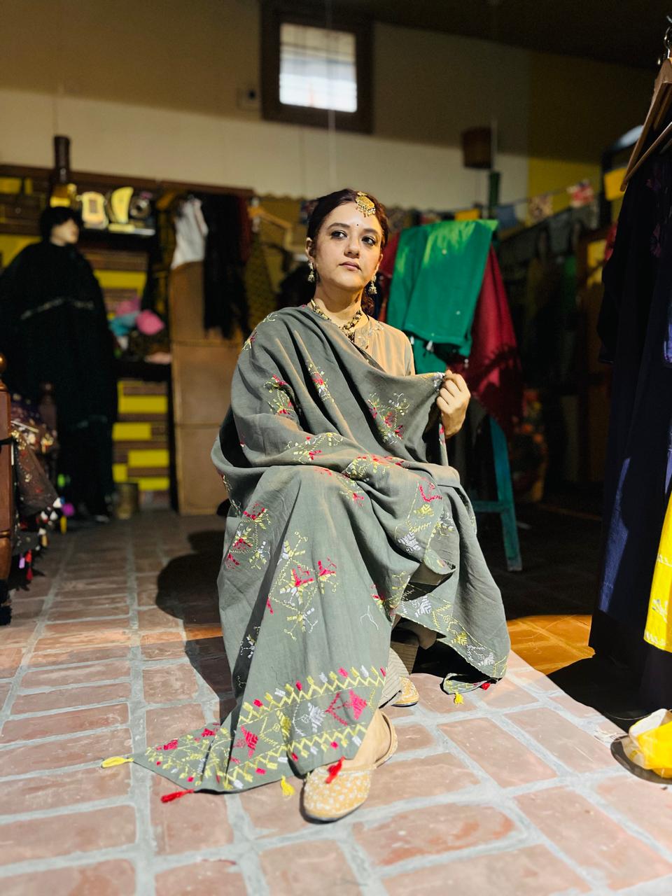 Handcrafted Punjabi Phulkari Dupatta – Mouse Colour with Multicolor Silk Threads