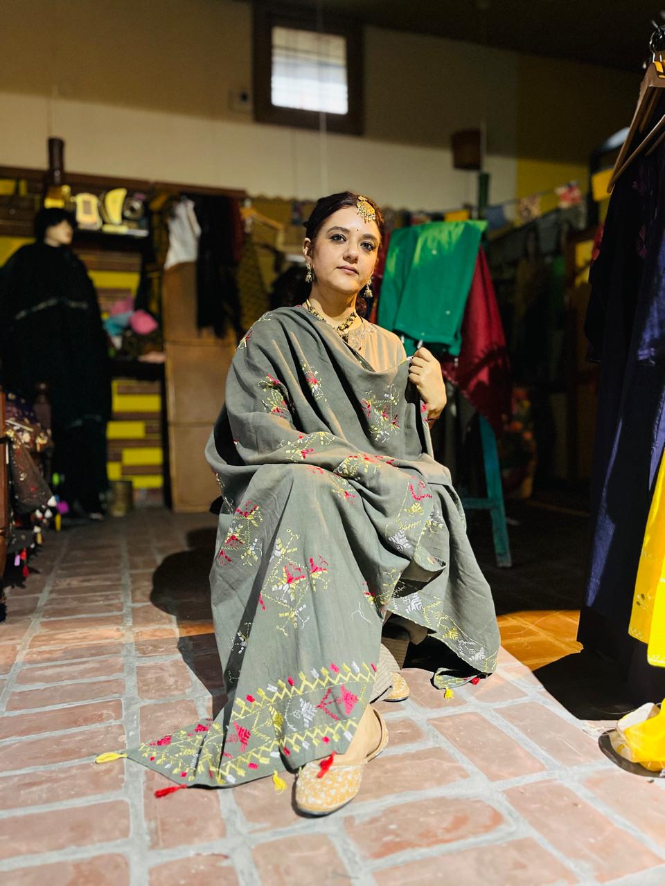 Handcrafted Punjabi Phulkari Dupatta – Mouse Colour with Multicolor Silk Threads