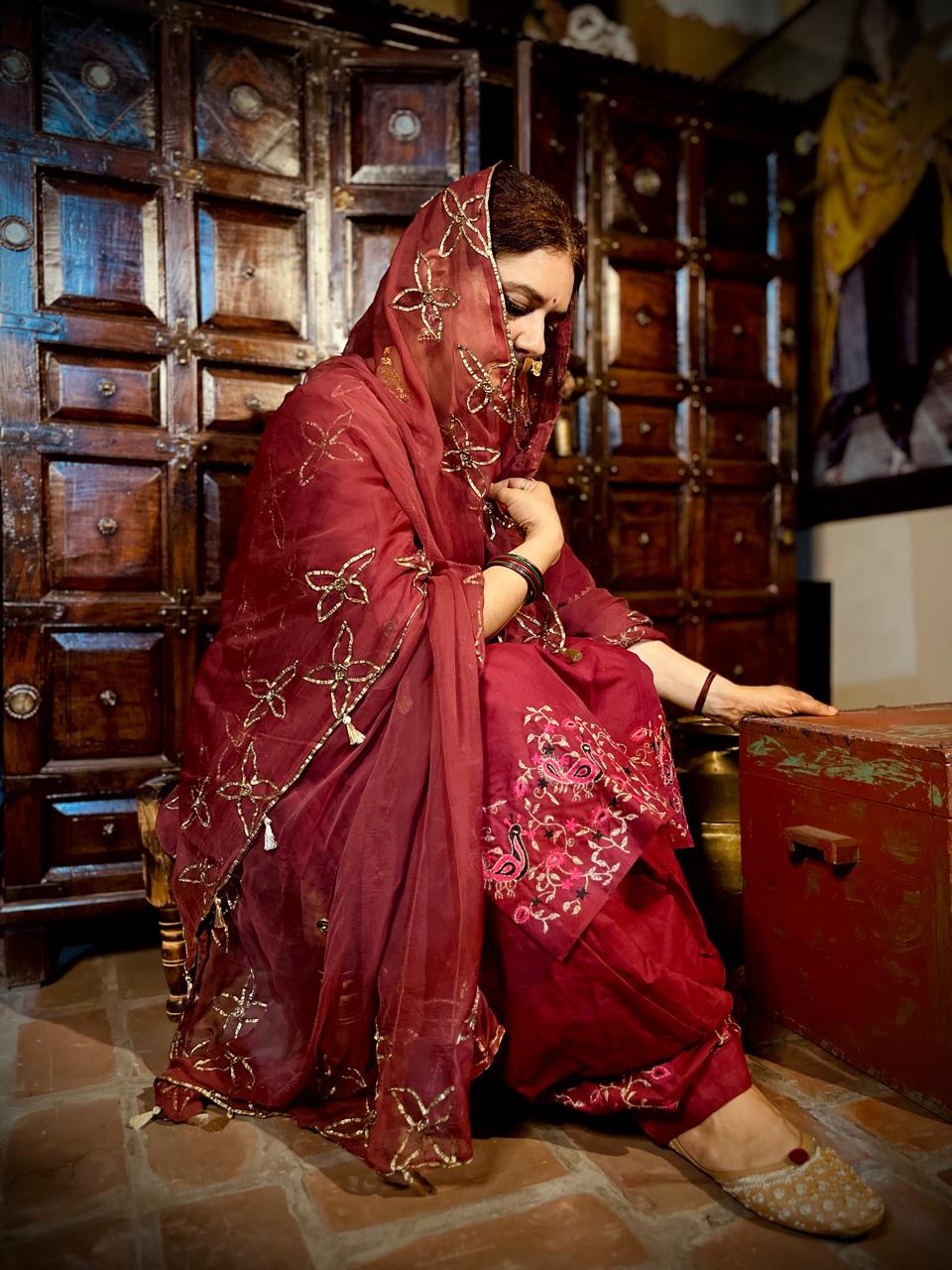 Tila Vintage Work Hand Embroidered Chiffon Dupatta